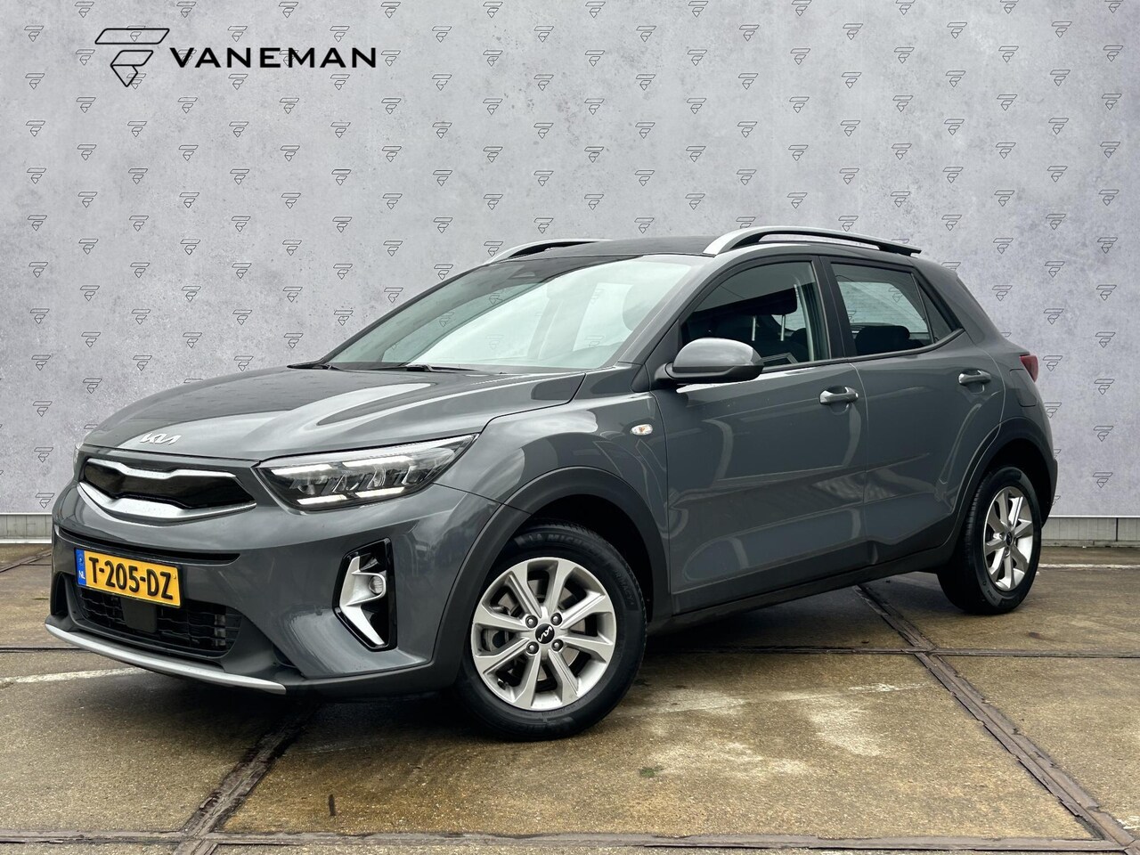 Kia Stonic - 1.0 T-GDi MHEV DynamicLine Automaat | Camera | Apple CarPlay/Android Auto | 16" Velgen | A - AutoWereld.nl