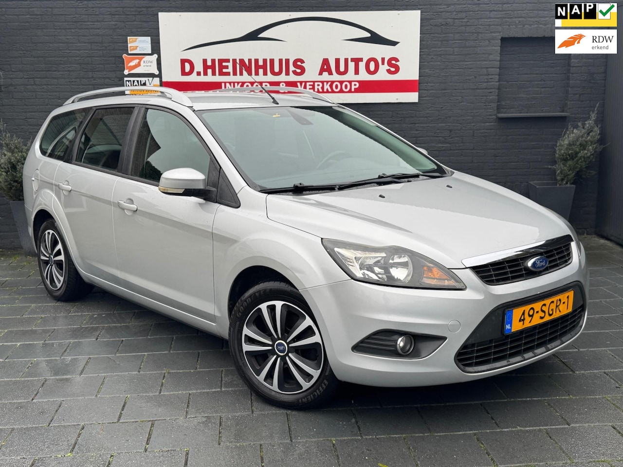 Ford Focus Wagon - 1.6 Comfort *MOOIE GEZINSAUTO* - AutoWereld.nl