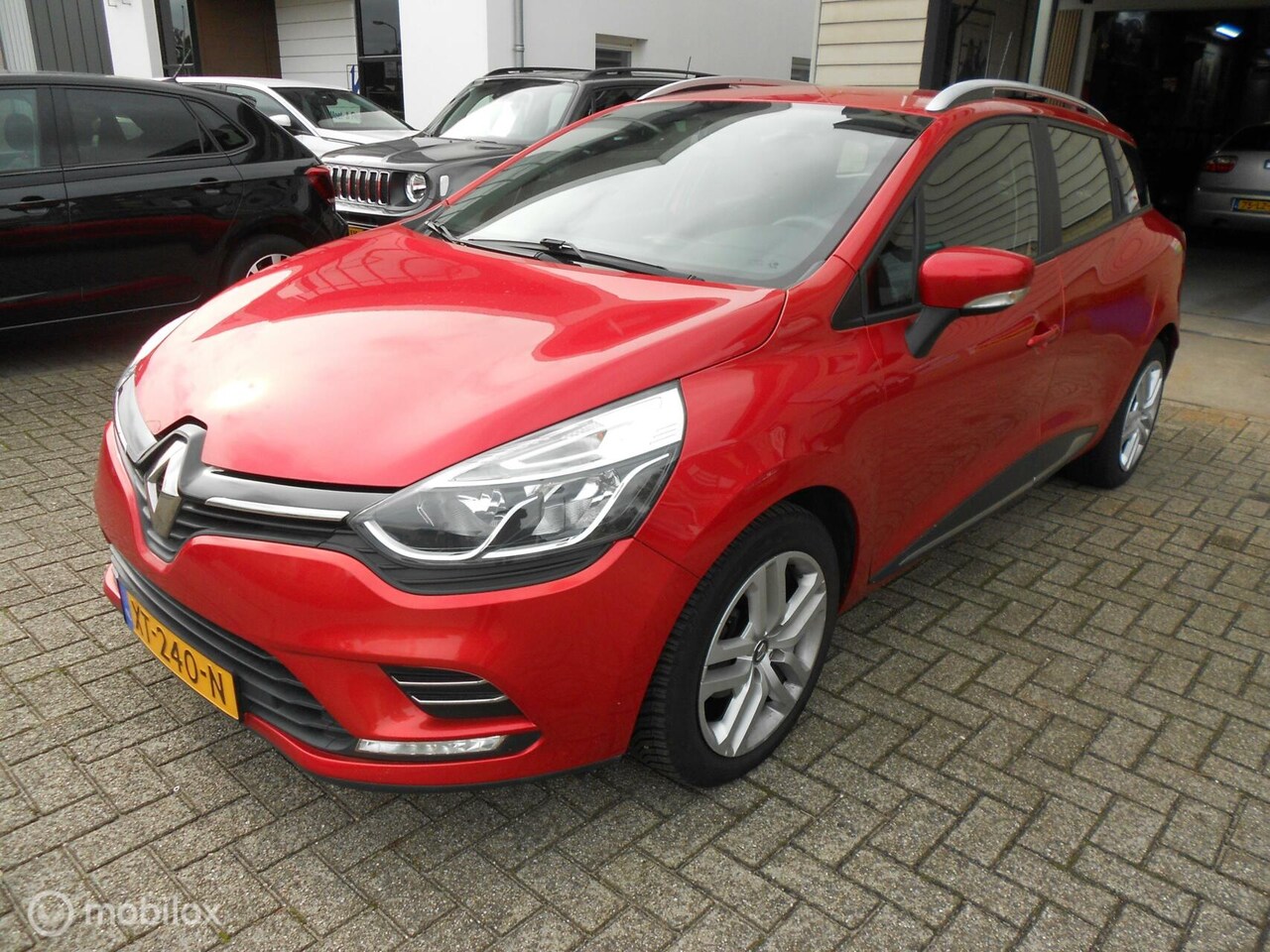 Renault Clio Estate - 12 maanden BOVAG garantie 0.9 TCe Zen - AutoWereld.nl