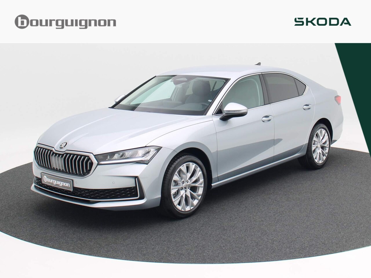 Skoda Superb - 1.5 TSI MHEV First Edition | Trekhaak | Adaptive cruise control | Achteruitrijcamera | Ver - AutoWereld.nl