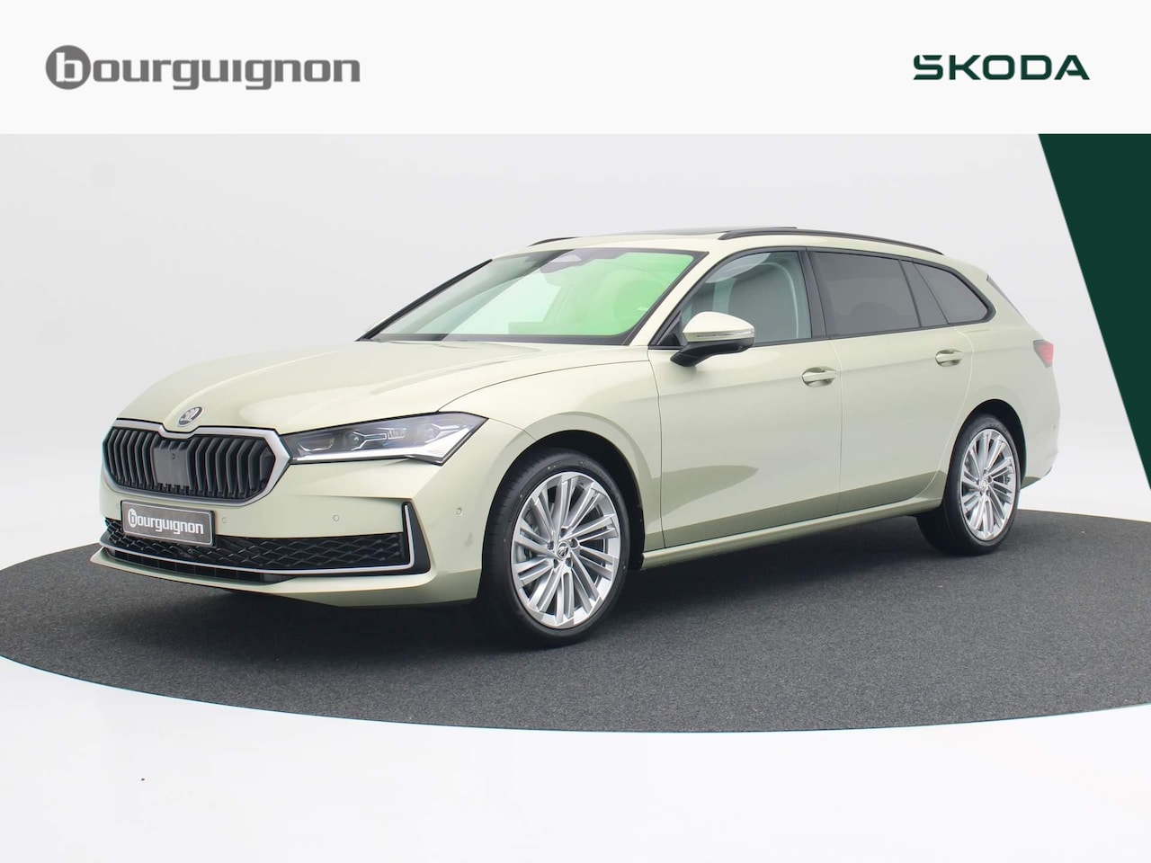 Skoda Superb Combi - First Edition | 1.5 TSI 150pk | Automaat | Panoramadak | Leder | Adaptive cruise control | - AutoWereld.nl