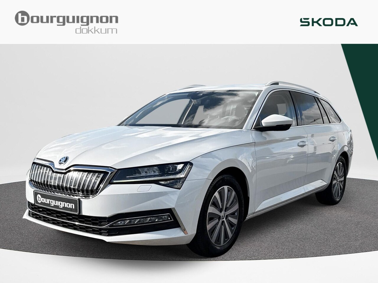 Skoda Superb Combi - 1.4 TSI iV 218 pk PHEV Business Edition Plus | Cruise | Trekhaak | LED | - AutoWereld.nl