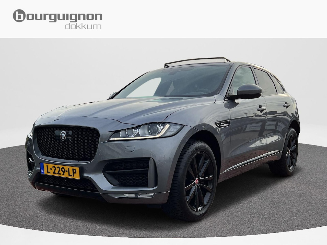 Jaguar F-Pace - 3.0d AWD 300 pk Prestige R sport | Meridian Audio | Panodak | Navi | - AutoWereld.nl