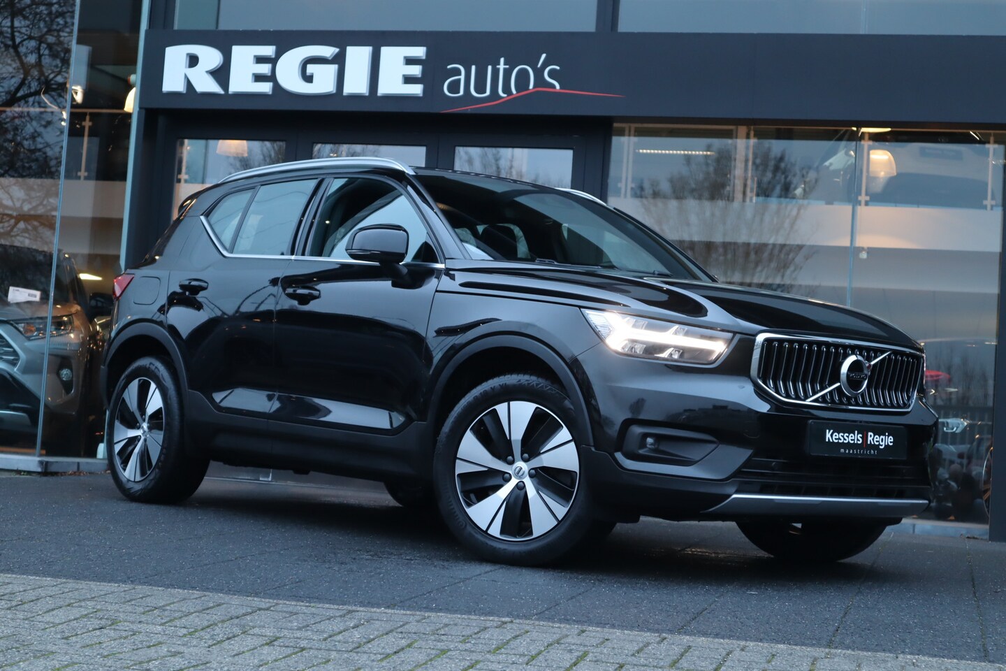 Volvo XC40 - 1.5 T5 Recharge Inscritpion Expression Navi LED - AutoWereld.nl