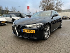 Alfa Romeo Giulia - 2.0T Business Super Automaat (BOVAG/RIJKLAARPRIJS)