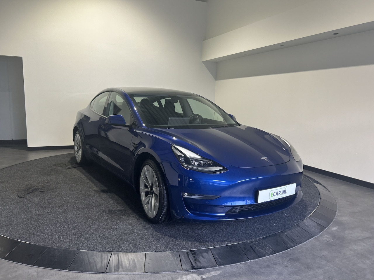 Tesla Model 3 - Long Range RWD Long Range AWD 75 kWh | Panoramadak | Lichtmetalen velgen - AutoWereld.nl