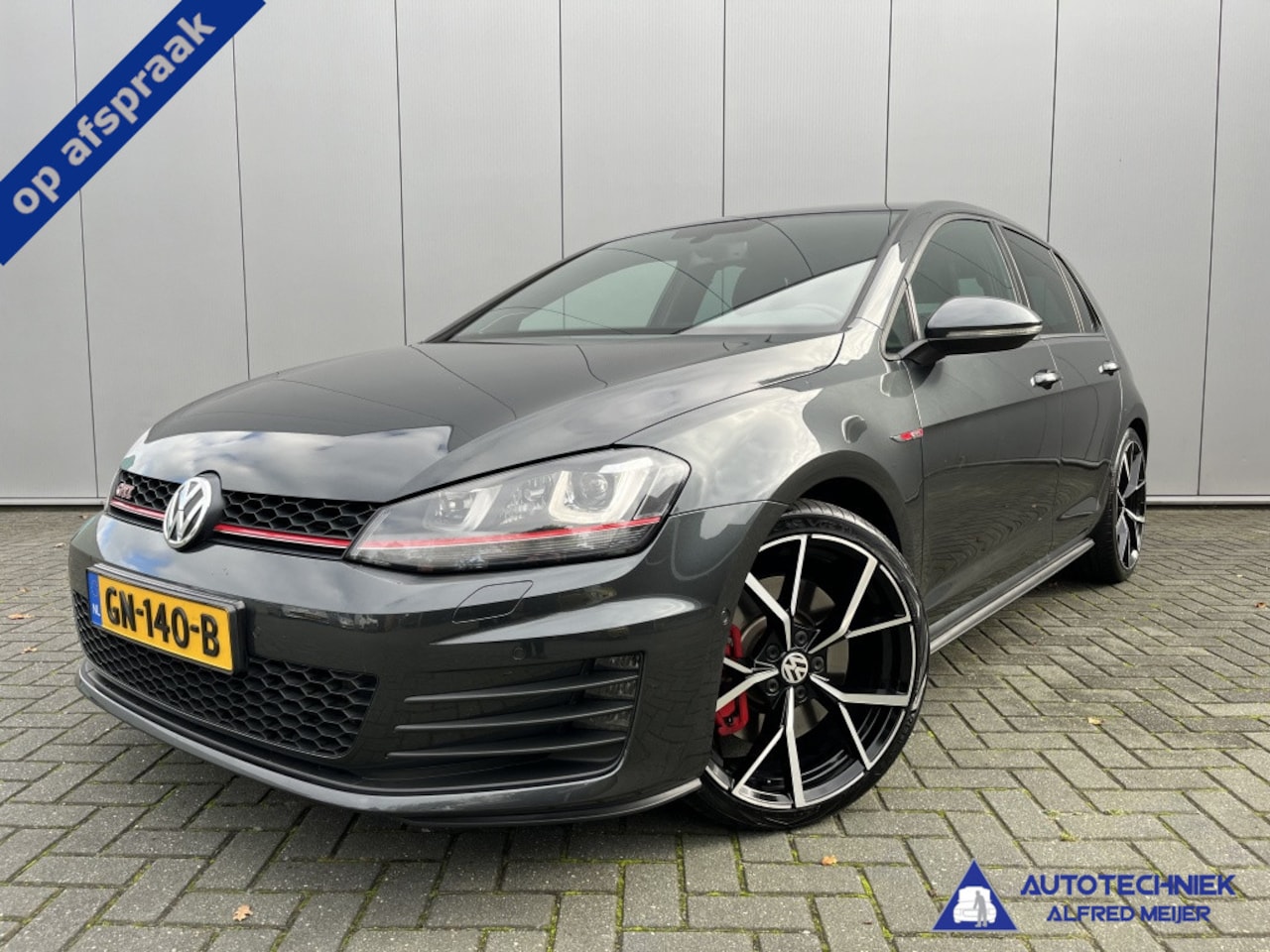 Volkswagen Golf - 2.0 TSI GTI Performance NIEUWJAARSAANBIEDING Dynaudio 19’’ - AutoWereld.nl