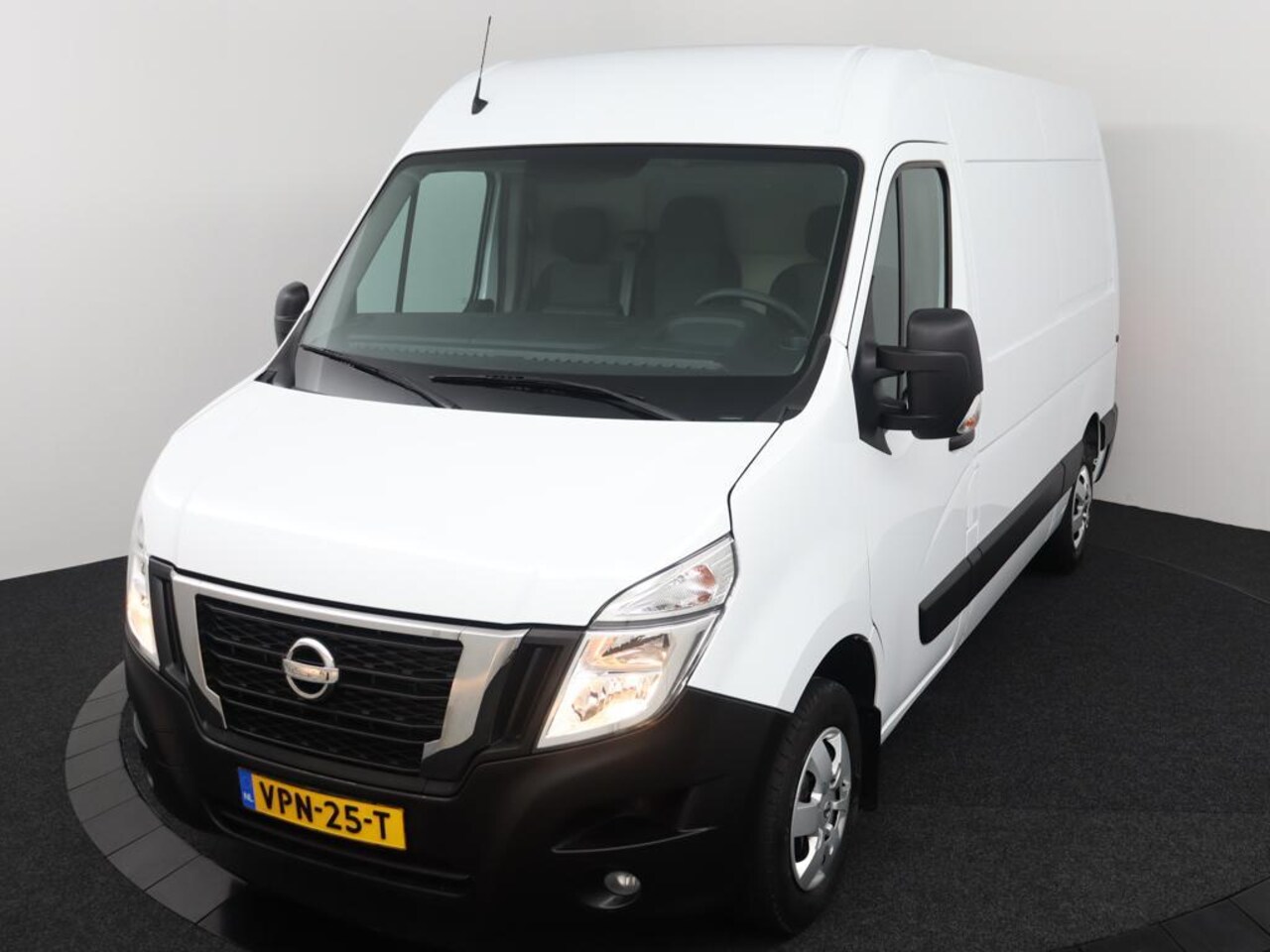 Nissan Interstar - 2.3 dCi L2H2 N-Connecta | DEMO | Navigatie | Achteruitrijcamera | Parkeersensoren achter | - AutoWereld.nl