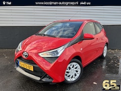 Toyota Aygo - 1.0 VVT-i x-play Automaat | Navigatie | Airconditioning | Achteruitrijcamera | Bluetooth |