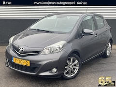 Toyota Yaris - 1.3 VVT-i Dynamic Navigatie, Climate control, Achteruitrij camera, Cruise control, Automat