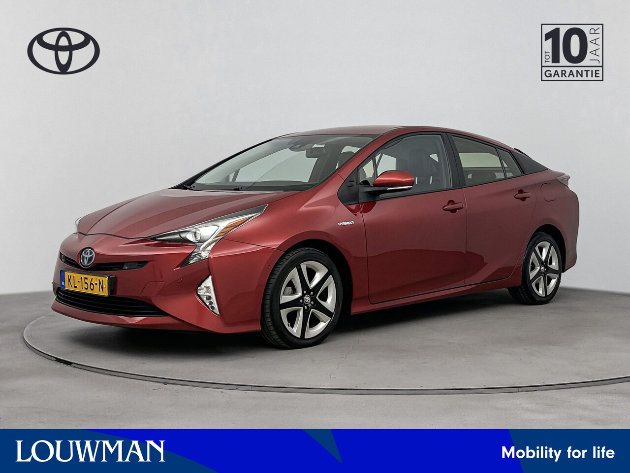 Toyota Prius - 1.8 Executive | JBL | Naviagtie | Trekhaak | Head up Display | Cruise Control Adaptief | - AutoWereld.nl