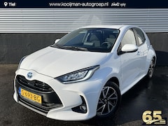 Toyota Yaris - 1.5 Hybrid Dynamic Nieuw geleverd, 1e eigenaar, NL-auto, LMV, Smart Key, Achteruitrijcamer