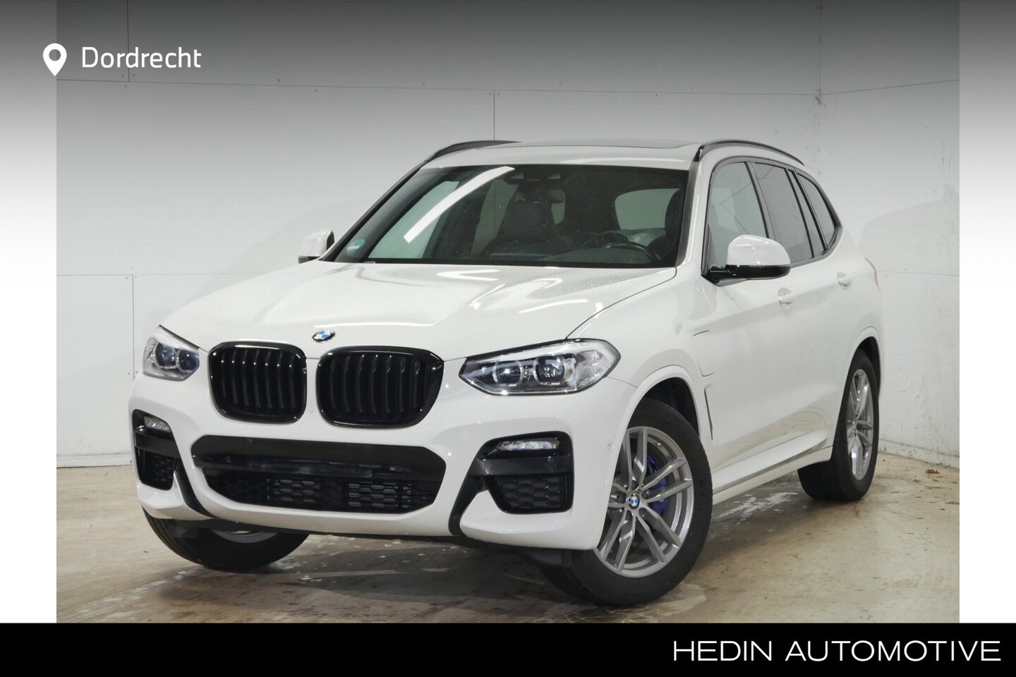 BMW X3 - xDrive30e M-Sport | Trekhaak | Panorama | Gesture Controle | Camera - AutoWereld.nl