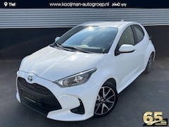 Toyota Yaris - 1.5 Hybrid Style Apple Carplay en/of Android auto Navigatie, Stoelverwarming, 17"LMV, Acht