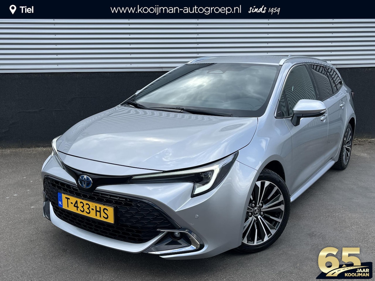 Toyota Corolla Touring Sports - 1.8 Hybrid First Edition CVT-Automaat AppleCarPlay / AndroidAuto - LM velgen - Metallic la - AutoWereld.nl