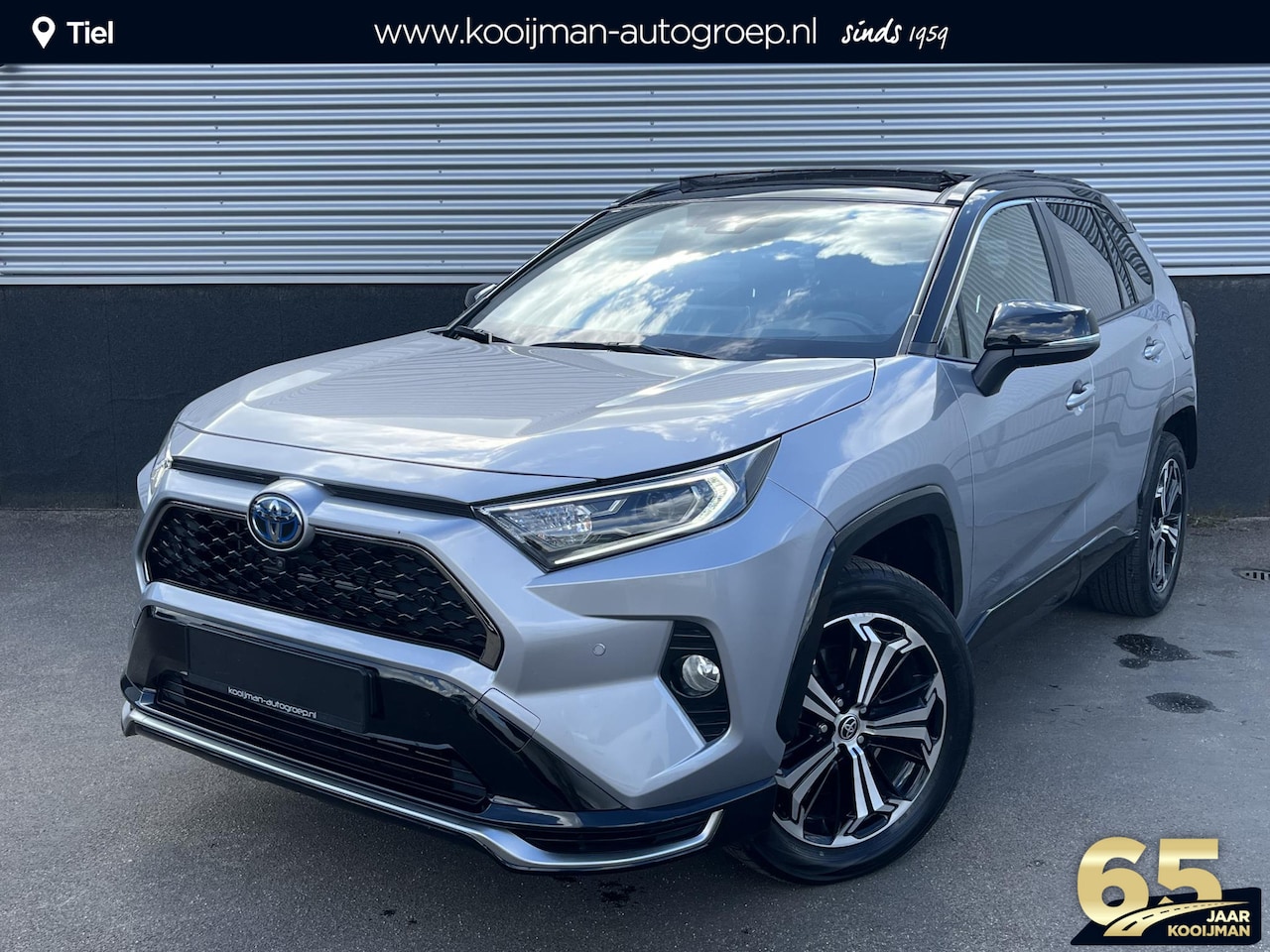 Toyota RAV4 - 2.5 Plug-in Hybrid AWD Bi-Tone Plus Schuif/kanteldak, Navigatie, JBL, 360" Camera, Vol Led - AutoWereld.nl