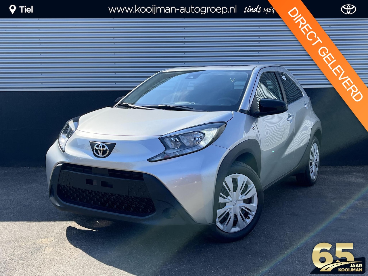 Toyota Aygo X - 1.0 VVT-i MT Play Snel Leverbaar! meerdere kleuren. Apple Carplay & Android auto - AutoWereld.nl