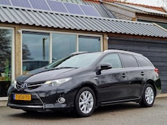 Toyota Auris Touring Sports - 1.8 Hybrid Lease (Trekhaak / Panoramadak / Cruise / Climate / Zeer zuinig)