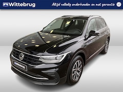 Volkswagen Tiguan - 1.4 TSI eHybrid 245pk DSG Life / Virtual Cockpit / Elek. Zwenkbare Trekhaak / Elek. Achter