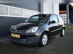 Ford Fiesta - 1.3-8V Champion