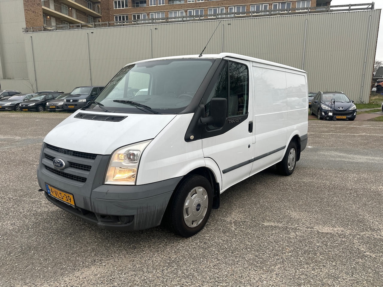 Ford Transit - 260S 2.2 TDCI Economy Edition 260S 2.2 TDCI Economy Edition - AutoWereld.nl