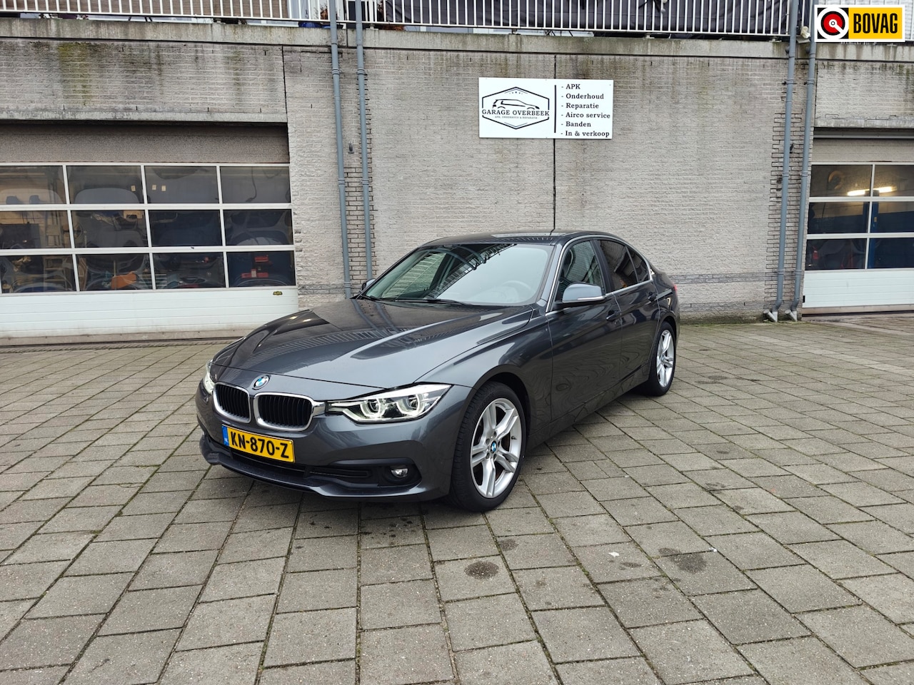 BMW 3-serie - 318i High Executive 2016 M-SPORT/LED/CRUISE/PDC! - AutoWereld.nl