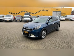 Kia Niro - 1.6 GDi Hybrid ExecutiveLine CLIMATE CONTROL | NAVIGATIE | ACHTERUITRIJCAMERA | CARPLAY AP