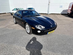 Jaguar XK8 - 4.2 V8 Coupé