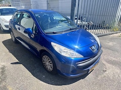 Peugeot 207 - 1.4 Color-line