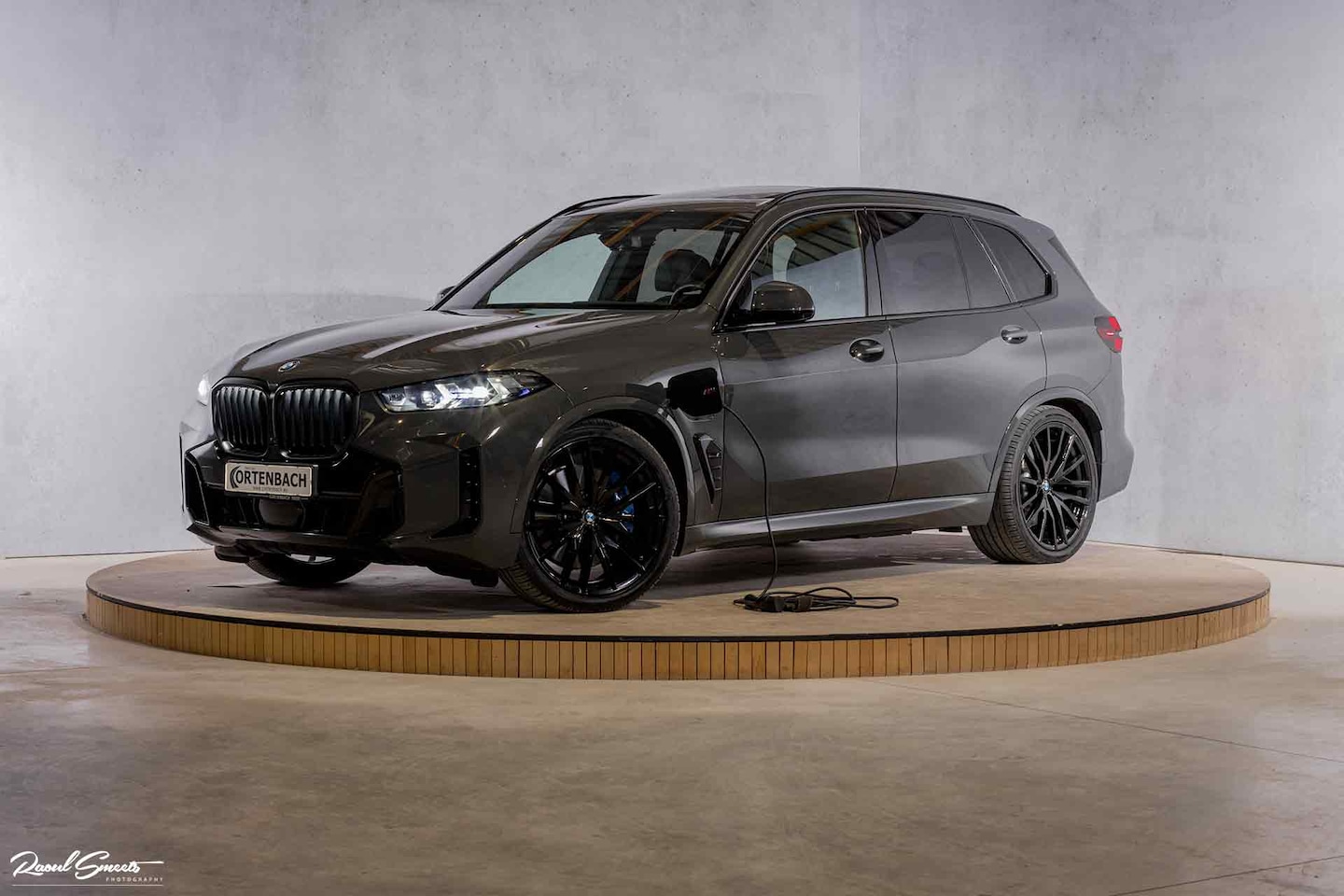 BMW X5 - xDrive50e | M-sport Pro | Panorama | Iconic Glow | Dravit | Np 122K - AutoWereld.nl