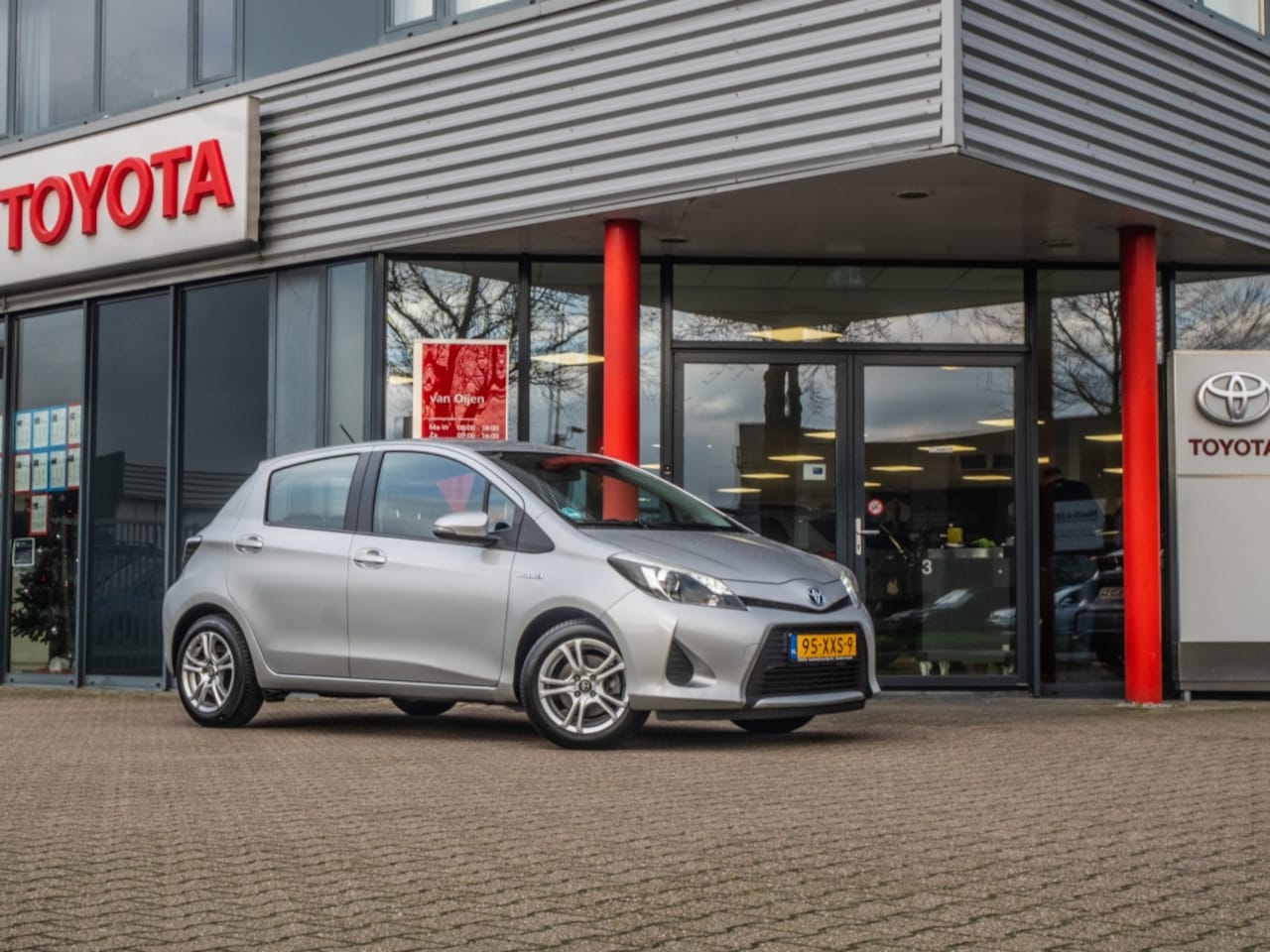 Toyota Yaris - 1.5 Full Hybrid Asp. - AutoWereld.nl