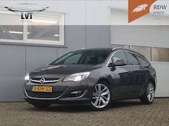 Opel Astra Sports Tourer - 1.4 Turbo Sport + / Sportstoelen / Leder / Camera