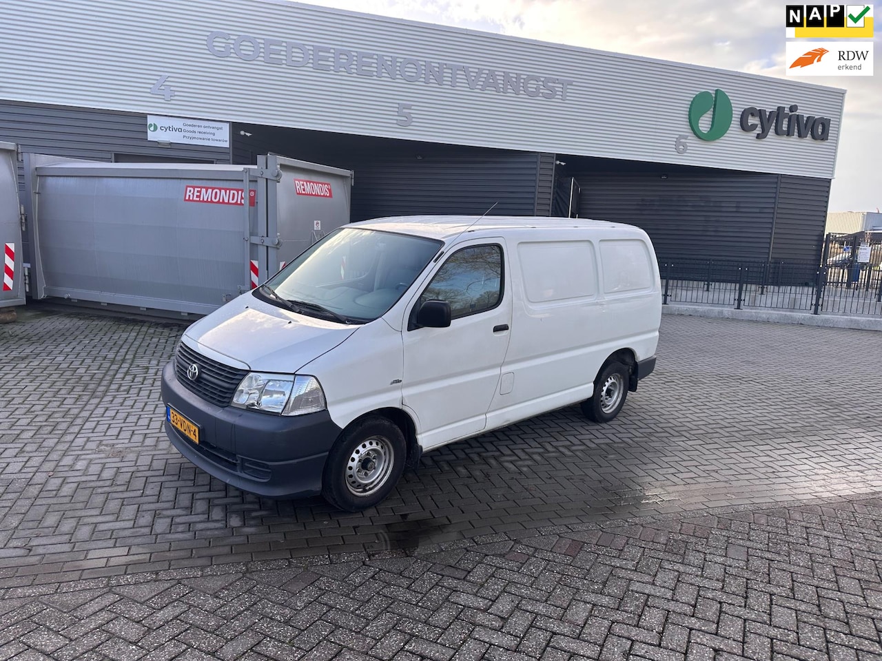 Toyota HiAce - 2.5 D-4D KWB Comfort Airco.Airco - AutoWereld.nl