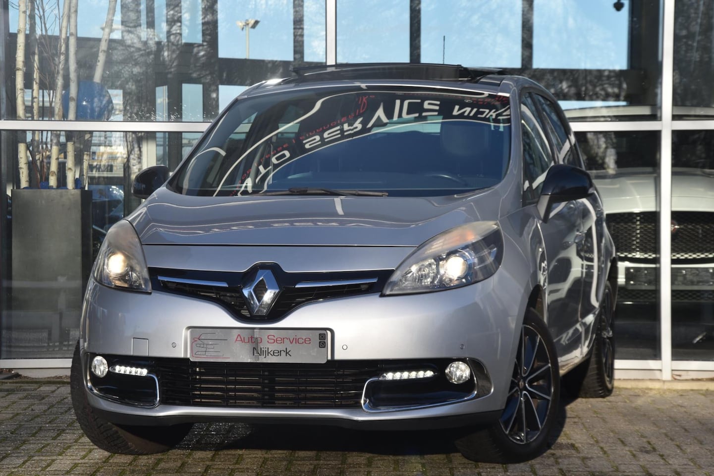 Renault Scénic - 1.2 TCe Bose Airco Pano.dak Camera Pdc Leder Trekhaak + Inruil Mogelijk - AutoWereld.nl