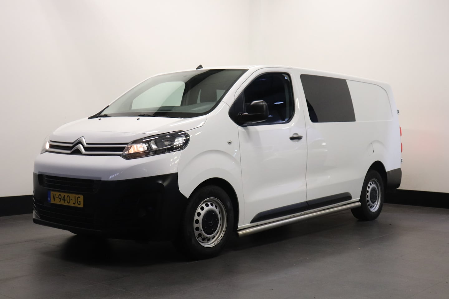 Citroën Jumpy - 2.0 BlueHDI 120PK L2 Dubbele Cabine EURO 6 - Airco - Cruise - PDC - € 15.900,- Excl. - AutoWereld.nl