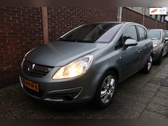 Opel Corsa - 1.4-16V Cosmo