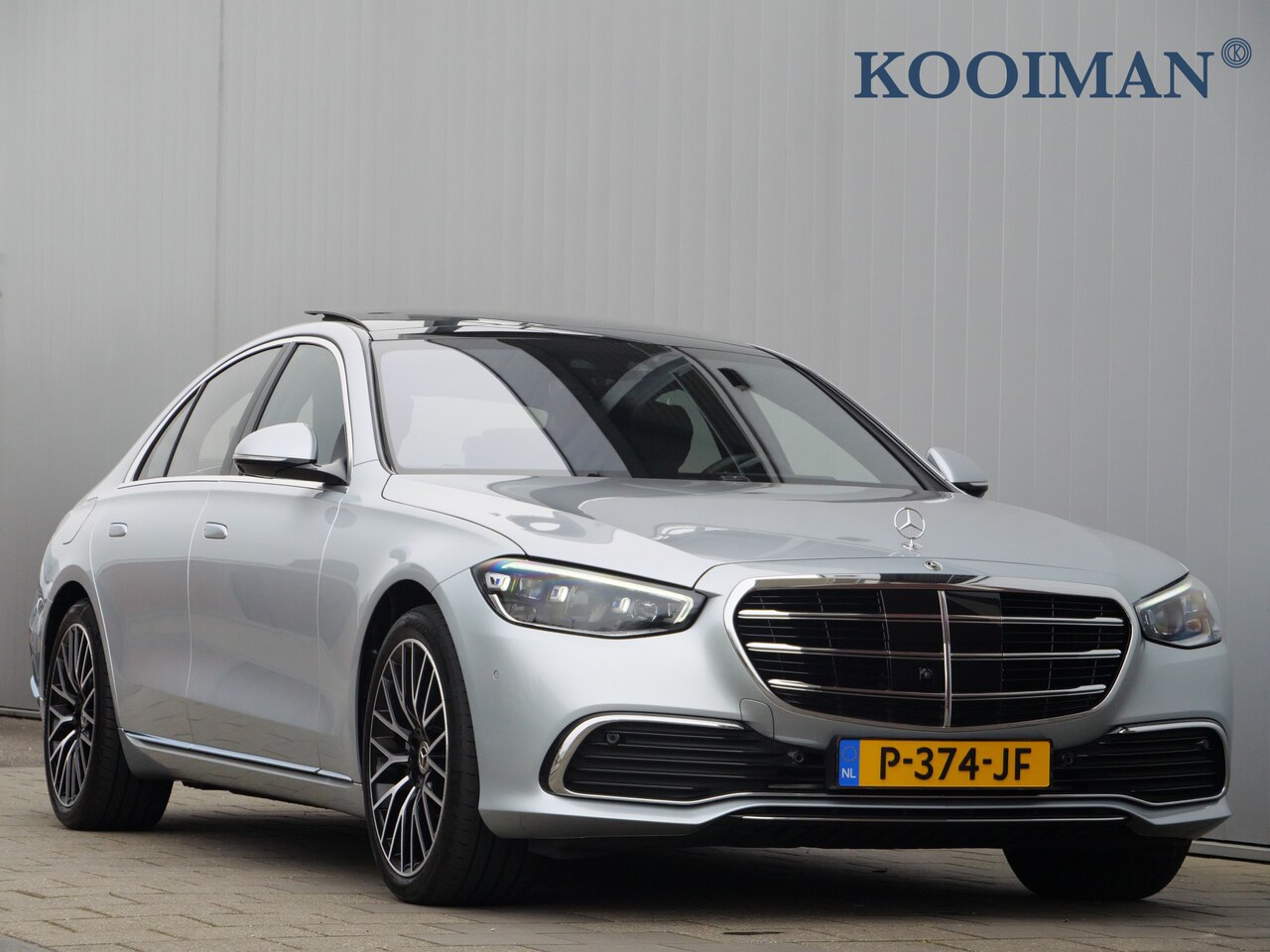 Mercedes-Benz S-klasse - 500 4MATIC 436pk Automaat Massage / DAB / TV / Burmester 4D / Trekhaak / Apple Carplay / e - AutoWereld.nl