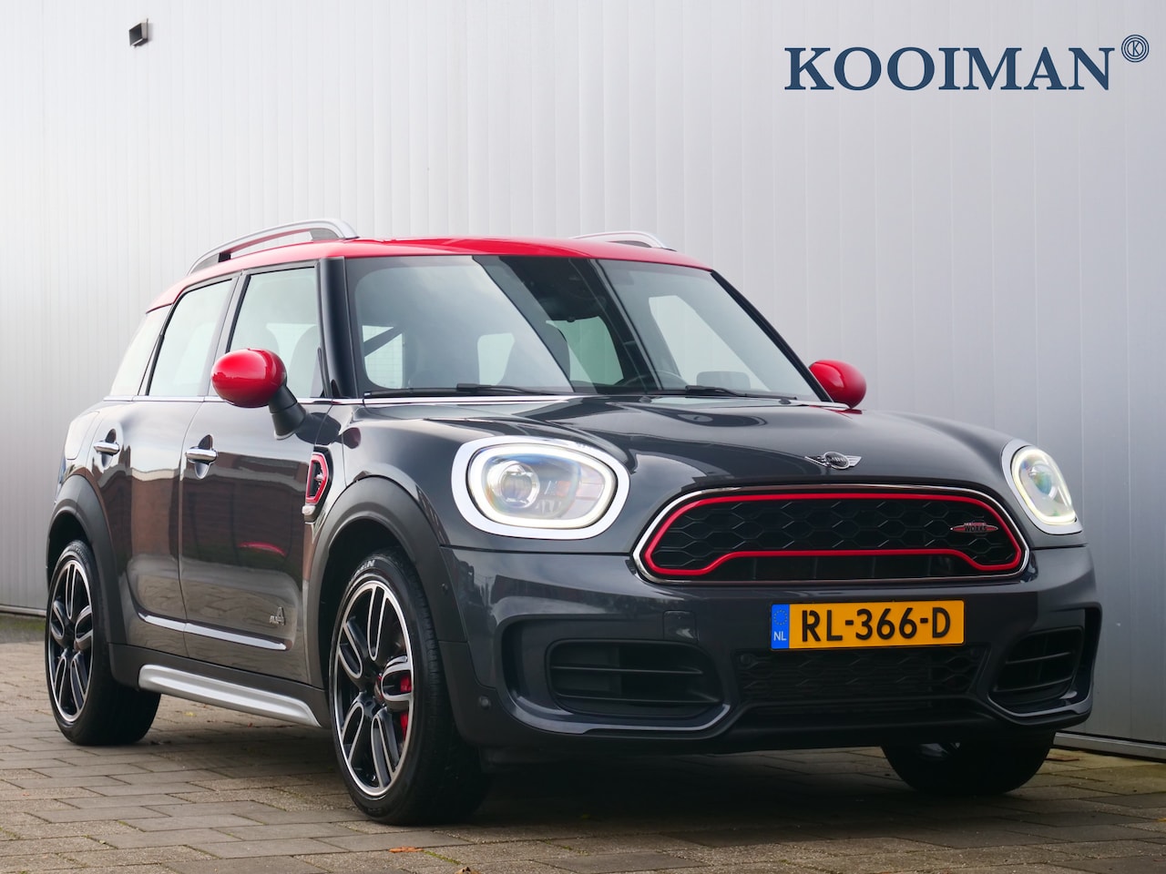 MINI Countryman - Mini 2.0 John Cooper Works 231pk ALL4 Chili Automaat Camera / Head-up display / Navigatie - AutoWereld.nl