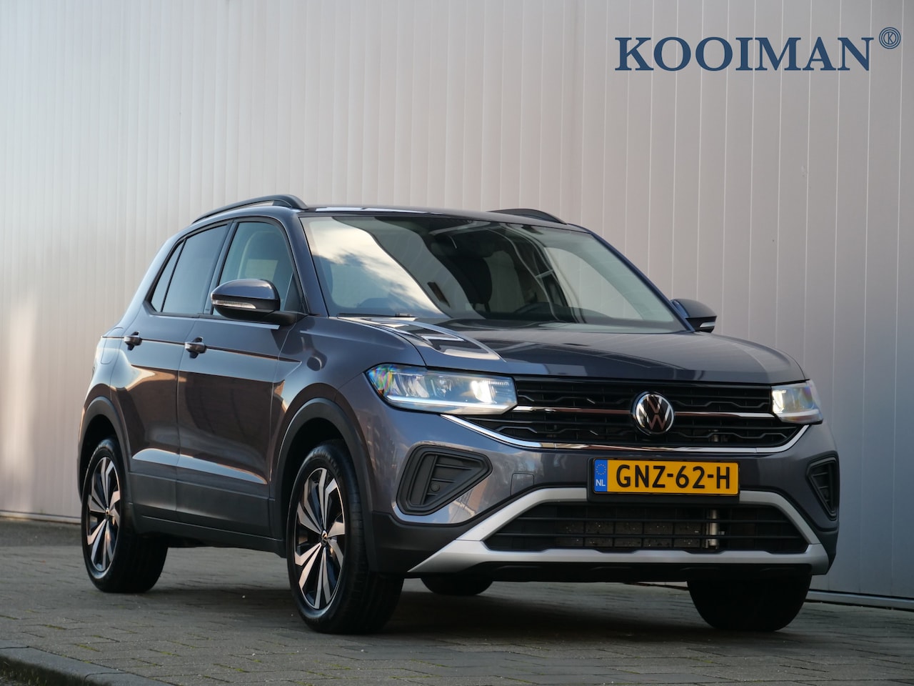 Volkswagen T-Cross - 1.0 TSI 116pk Life Edition Automaat LED / Apple Carplay / Camera - AutoWereld.nl