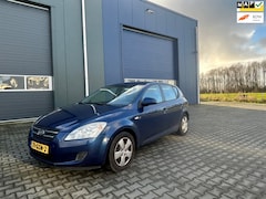 Kia Cee'd - 1.4 X-tra Airco