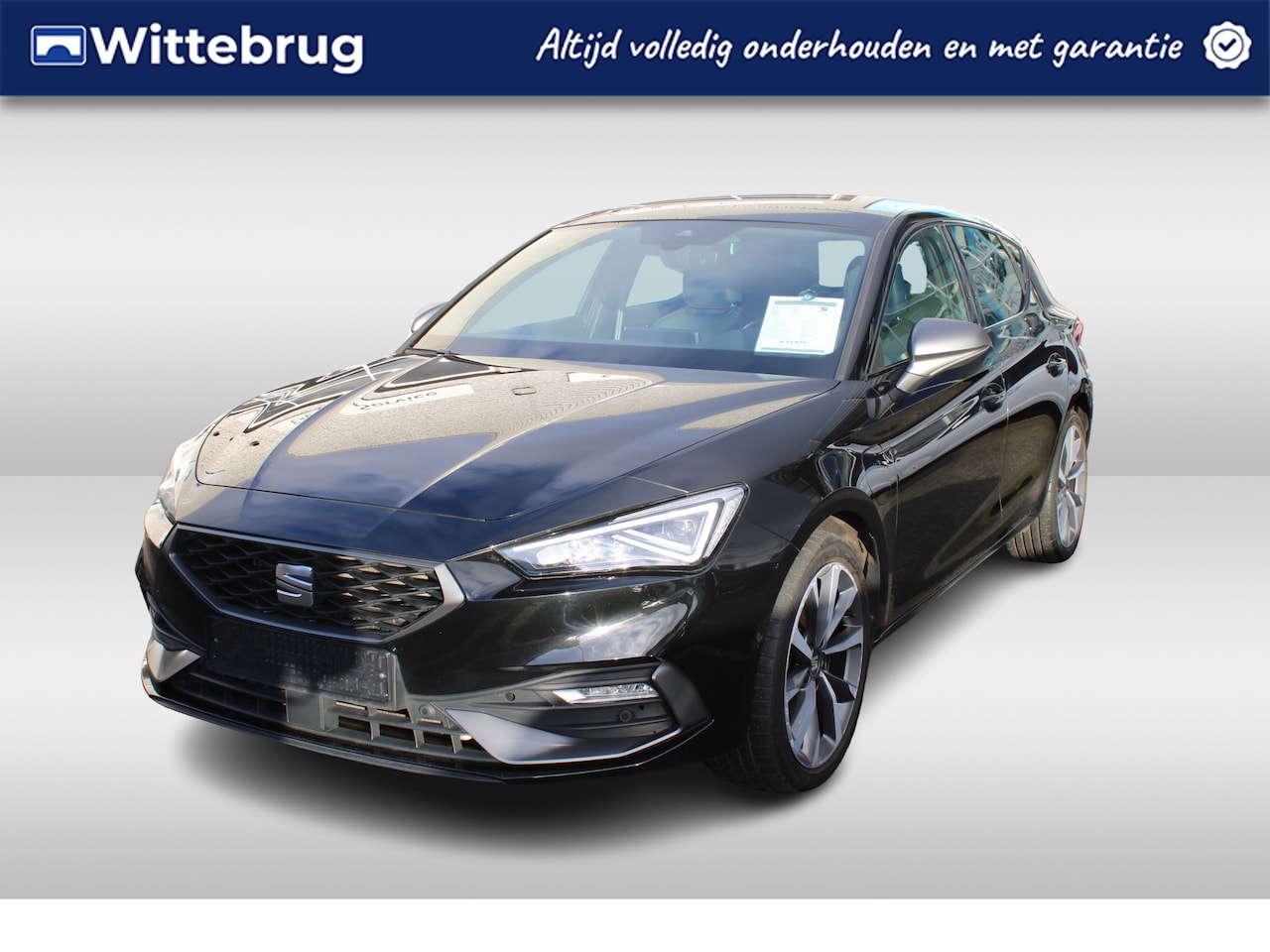 Seat Leon - 1.4 TSI 204pk eHybrid FR-Line Panoramadak / Navigatie / 18"LM / Bluetooth / Parkeersensore - AutoWereld.nl