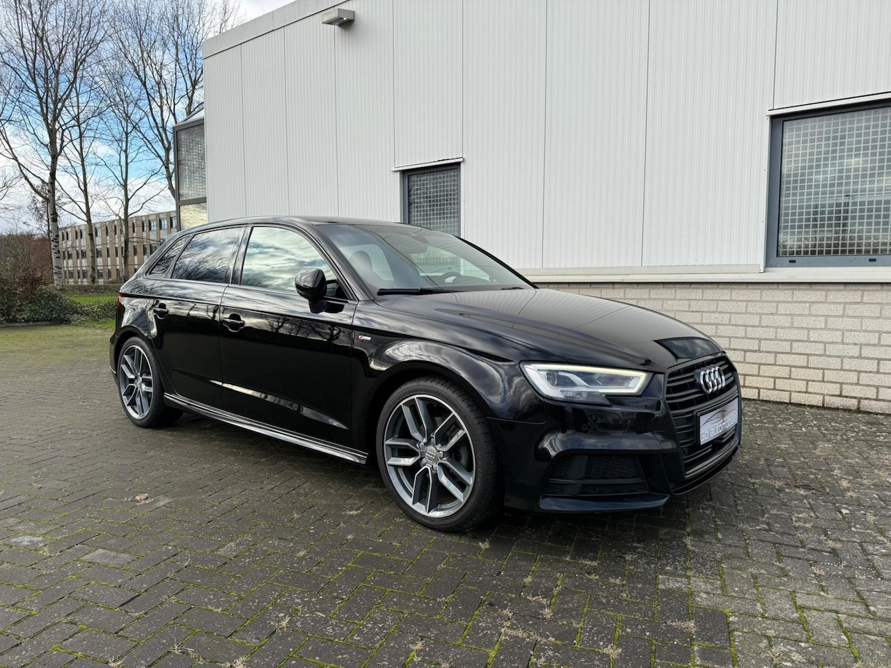 Audi A3 Sportback - 35 TFSI CoD Sport S Line Edition 35 TFSI CoD Sport S Line Edition - AutoWereld.nl