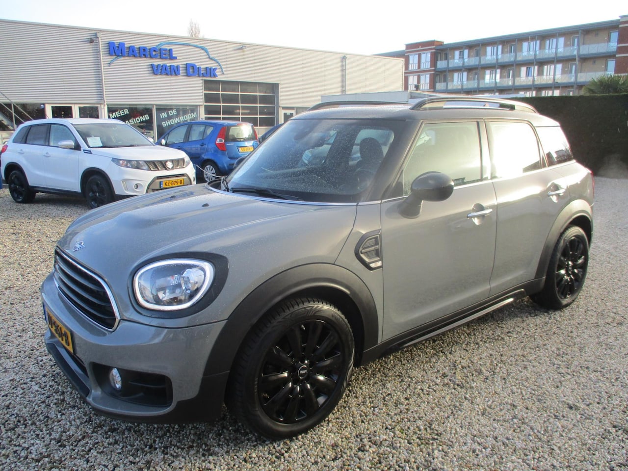 MINI Countryman - Mini 1.5 Cooper Automaat Chili - AutoWereld.nl