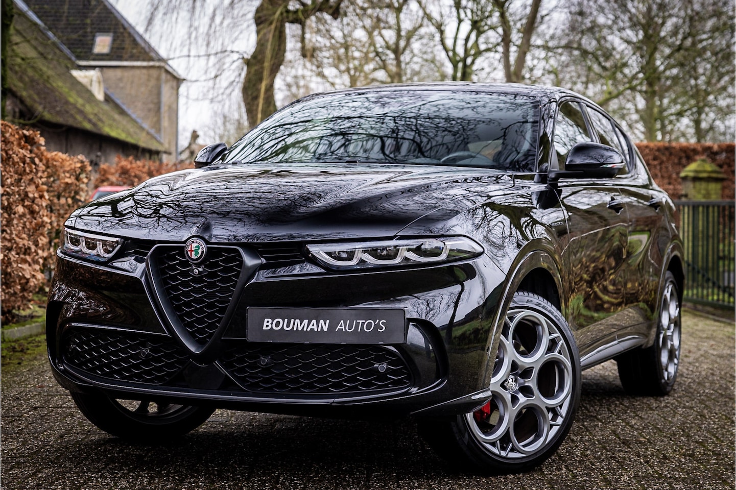 Alfa Romeo Tonale - 1.3T PHEV Veloce AWD 20" Technology Pack Adaptive Cruise 360 Camera - AutoWereld.nl