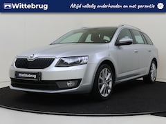 Skoda Octavia Combi - 1.2 TSI Greentech Style Businessline | Navigatie | Stoelverwarming | Parkeerhulp voor en a