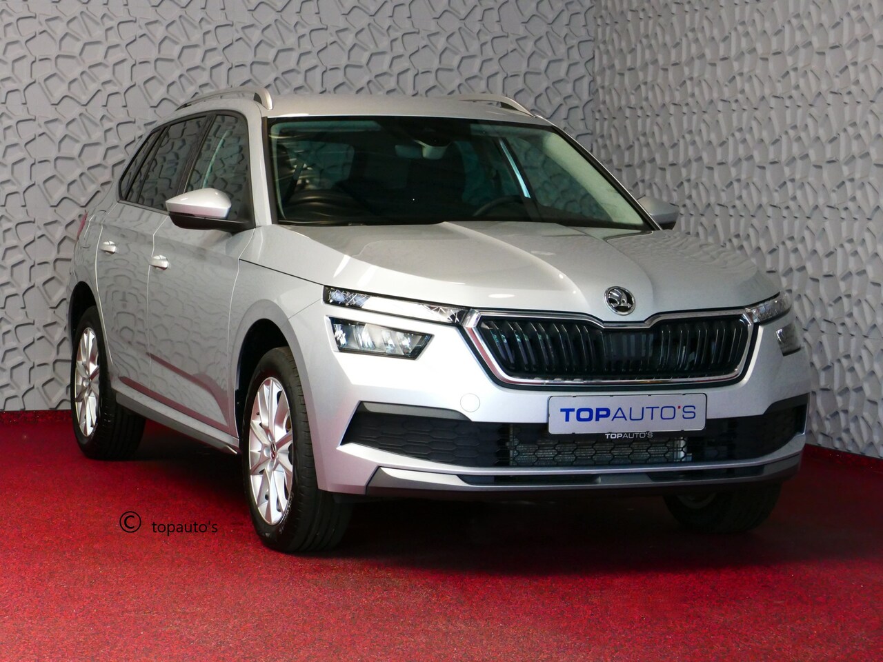 Skoda Kamiq - 1.5 TSI 150PK STYLE VIR.COCKPIT ADAP.CRUISE LED PDC CARPLAY LMV LED V+A STOELVERW. ADAP.CR - AutoWereld.nl