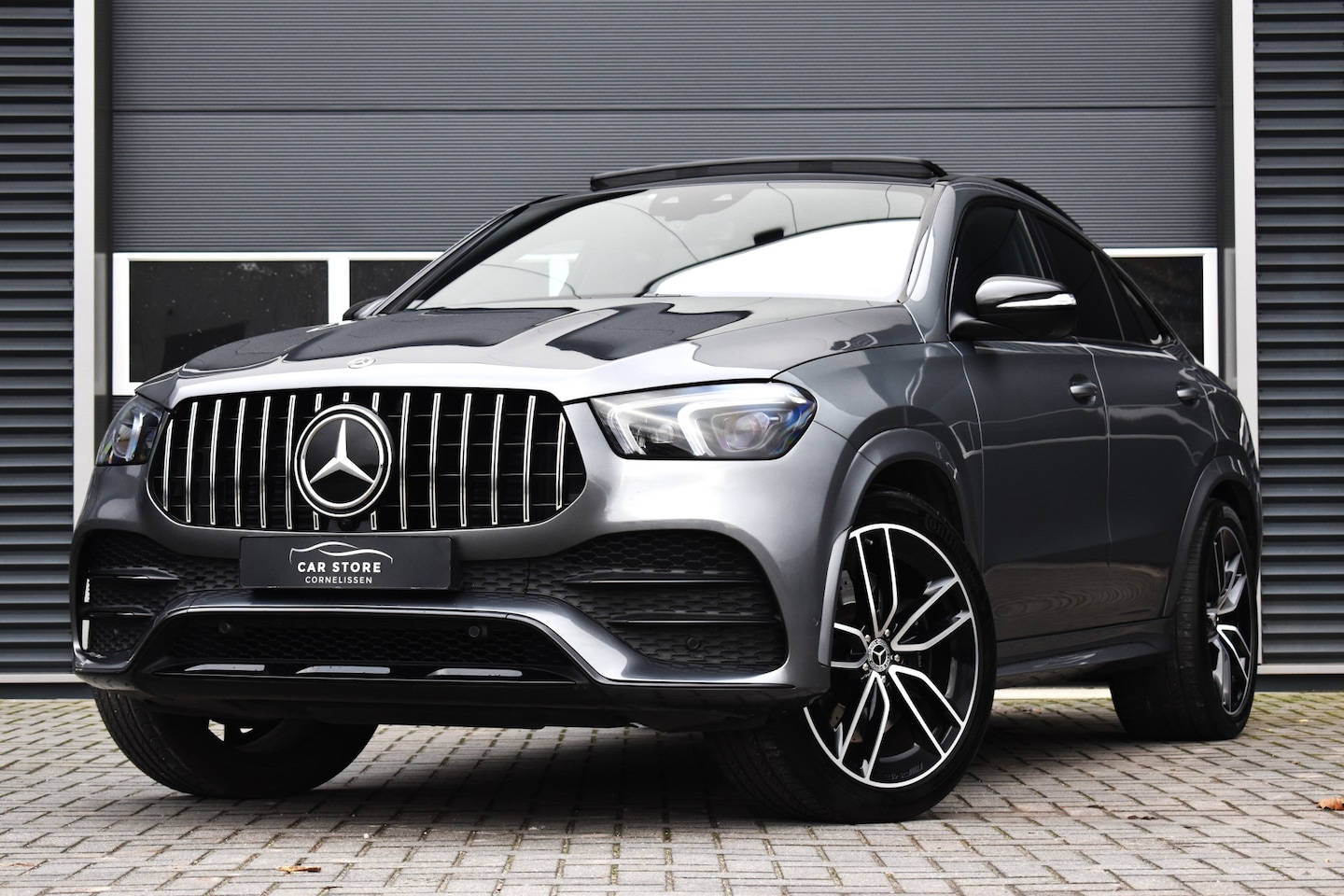 Mercedes-Benz GLE-Klasse Coupé - 350 e 4MATIC AMG / PANO / NIGHT / BURMESTER / LED / 360 CAMERA / TREKHAAK / 22" - AutoWereld.nl