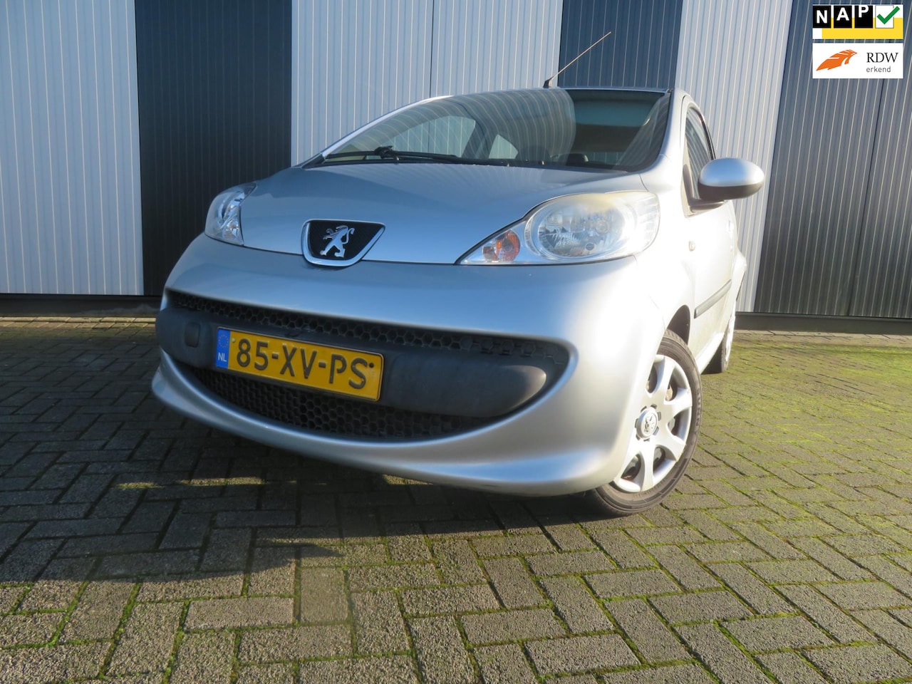 Peugeot 107 - 1.0-12V XS 1.0-12V XS - AutoWereld.nl