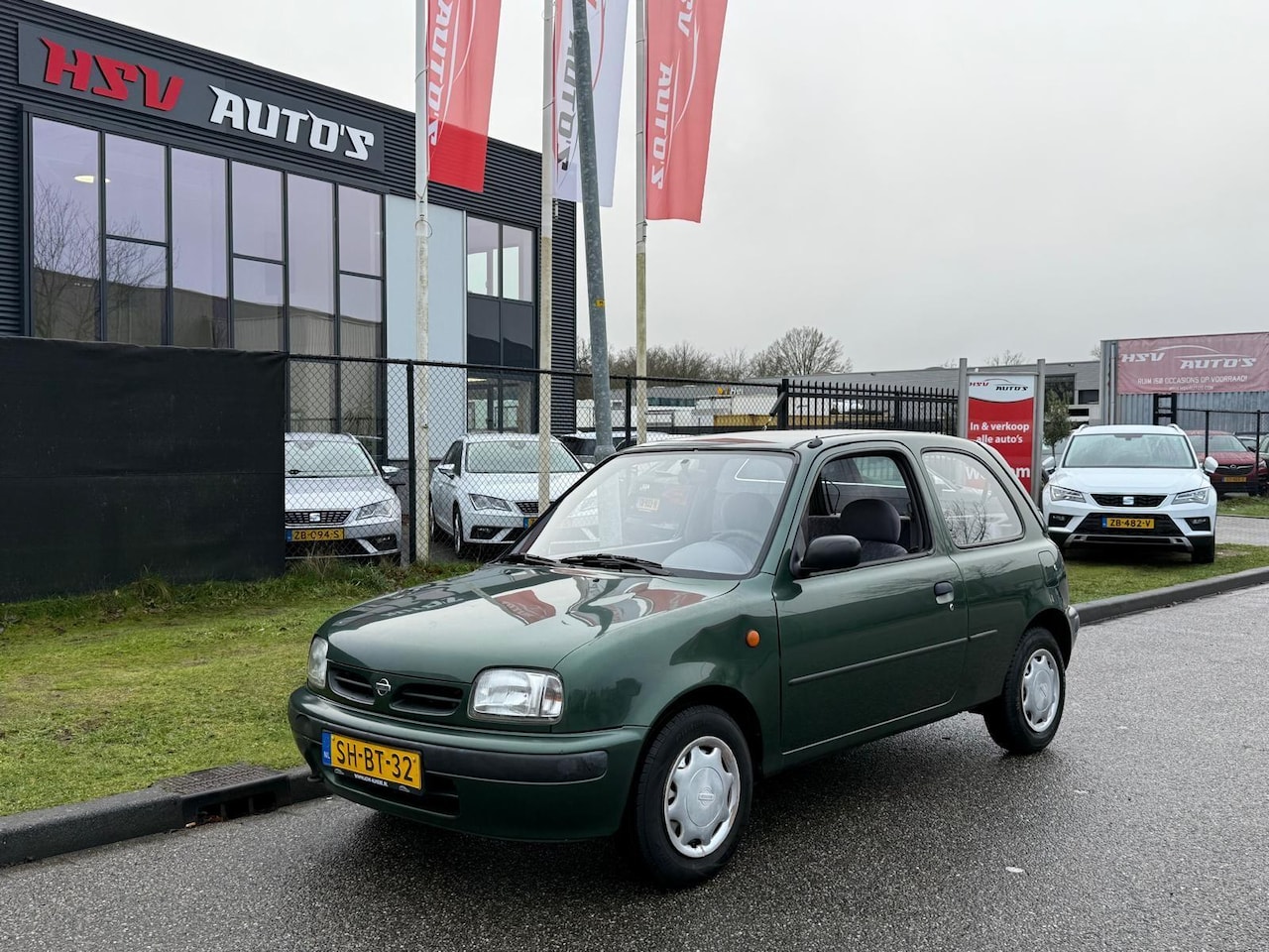 Nissan Micra - 1.0 GL airco automaat (start soms moeilijk) - AutoWereld.nl