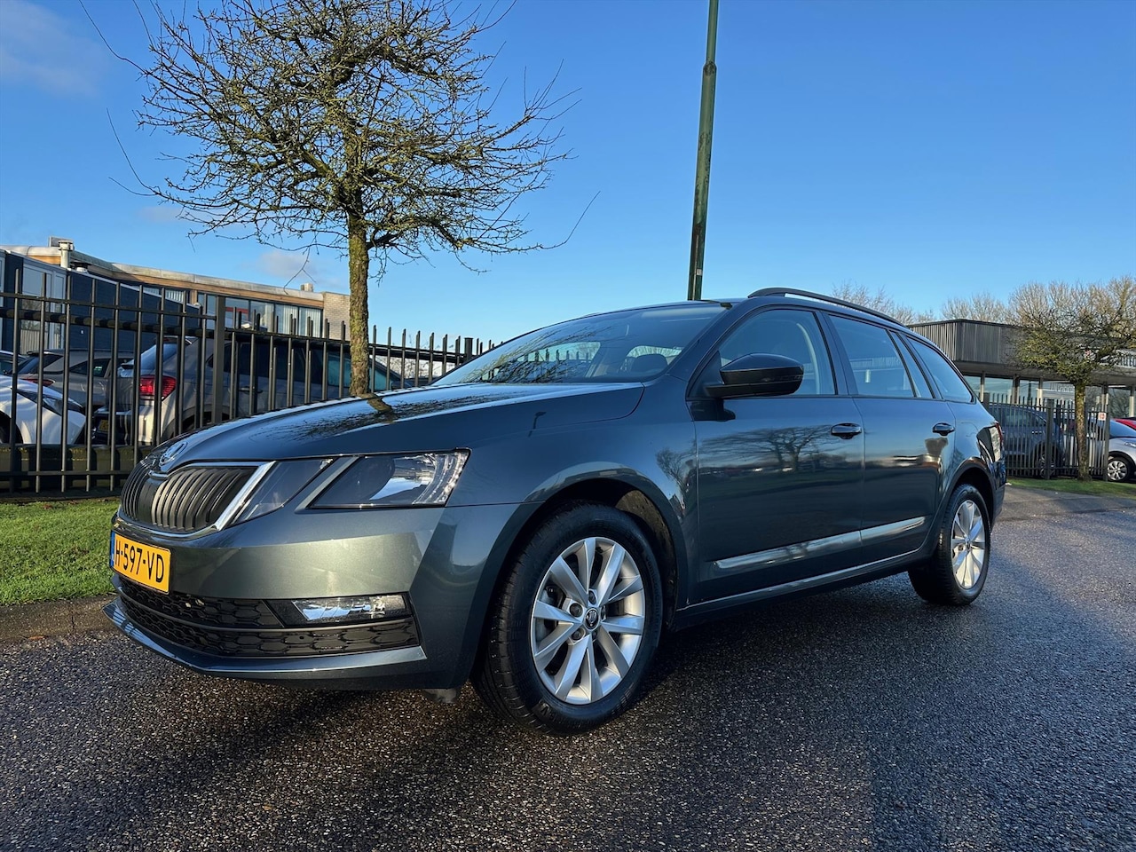 Skoda Octavia Combi - 1.0 TSI Greentech 115pk Business Edition Clima Navi Thaak Afn. - AutoWereld.nl